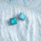 BE GEMMED SILVER EARRING - G38