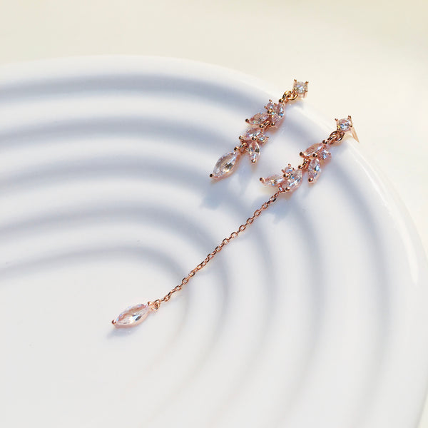 BE GEMMED  EARRING - G49